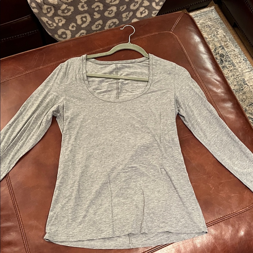 Lululemon Athletica Light Gray Long Sleeve Top
